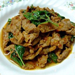 ผัดเผ็ดเนื้อ