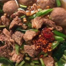 เกาเหลาลูกชิ้นเนื้อเปื่อย