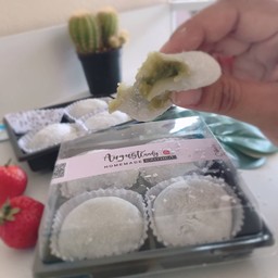 ไดฟุกุไส้ล้วนชาเขียว