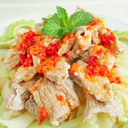 ยำแซ่บคุ้ม ลาดกระบัง