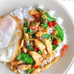 กระเพราไก่+ไข่ดาว