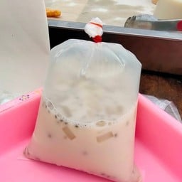 น้ำเต้าหู้ใส่เครื่อง