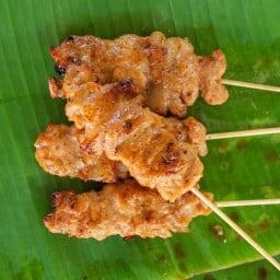 ตลาดเก้าแสนหมูปิ้ง(สูตรโบราณ)