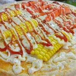 เครปพิซซ่าปูอัดข้าวโพดชีส