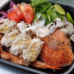 ยำปลาหมึก