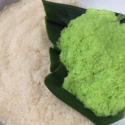 ข้าวเหนียวมูน  มีขาว อย่างเดียวค่ะ