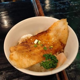 ข้าวหน้าดอลลีย่างเกลือ