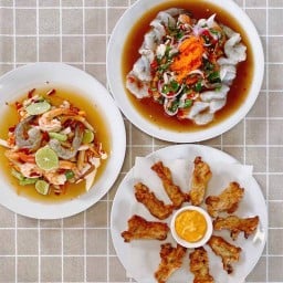 ยำรวย คิทเเช่น (อาหารตามสั่ง กะเพรา ตำ อาหารเช้า ไข่กระทะ ปังปิ้ง ) สาขาดอนเมือง