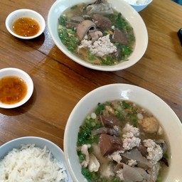 เจ๊นุ่นอาหารซิ่งขนมซิ่ง