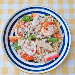 ยำมาม่ารวมมิตร