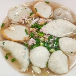 ก๋วยเตี๋ยวต้มยำ พิเศษ