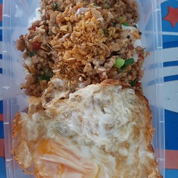 หมูสับคั่วพริกเกลือราดข้าว