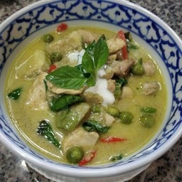 ข้าวแกงแสงอรุณ ซอยเซนต์หลุยส์3