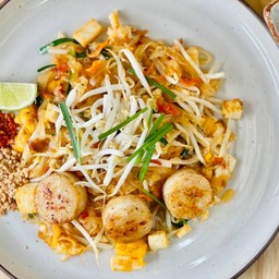 ผัดไทย หอยเชลล์