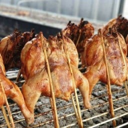 ร้านไก่ย่าง ลาบ ก้อย สัมตำ