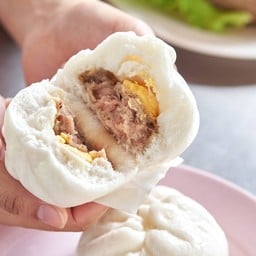 เจ๊จาซาลาเปาทับหลีและข้าวมันไก่