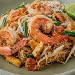 ข้าวคลุกกะปิ by ครัวข้าวหอม