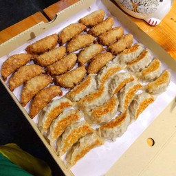 เกี๊ยวซ่า 32 ชิ้น