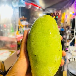 มะม่วงน้ำดอกไม้แก่จัด กรอบมากเปรี้ยวอมหวาน1ลูก