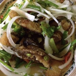 ยำปลาสลิด