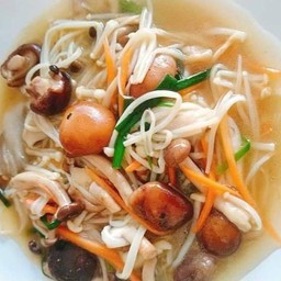 ข้าวราดผัดรวมเห็ด