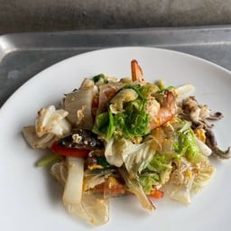 เส้นเซี่ยงไฮ้ผัดแห้ง