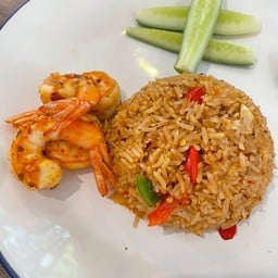 ข้าวผัดต้มยำกุ้ง