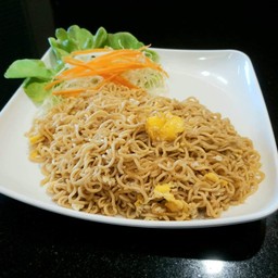มาม่าผัดไข่
