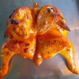 ไก่ย่างจีระพันธ์ อนุสาวรีย์