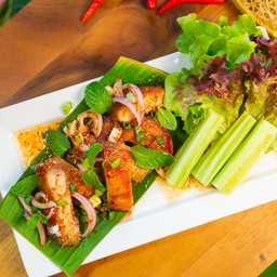 น้ำตกไก่ทอด