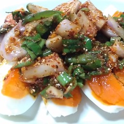 ลาบไข่เค็ม