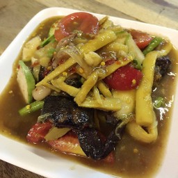 ตำหน่อไม้ปูปลาร้า