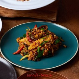 มาม่าผัดขี้เมาทะเล