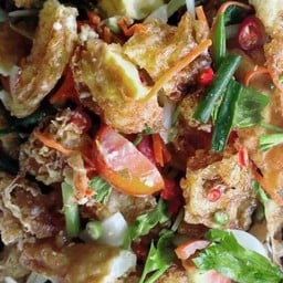 ยำไข่ดาว