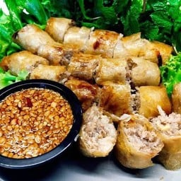 ปอเปี๊ยะ เบ้อเร่อ ตลาดไนท์วัดบูรพ์