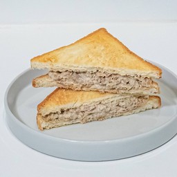 Classic Tuna Sandwich