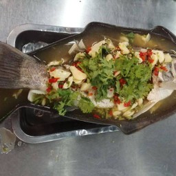 ปลากะพงนึ่งมะนาว(ตัว)