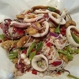 ยำซั่วปลาหมึก