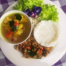 ข้าว+คั่วกลิ้งหมู+ไก่ต้มขมิ้น