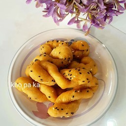 โก๋เกลียว 6 ชิ้น