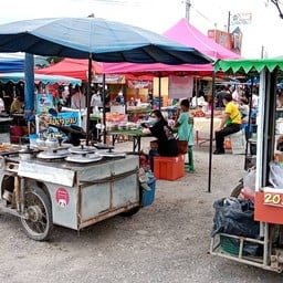 ขนมครกยกล้อ