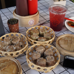 ชุดยกขบวนขนมจีบ