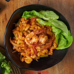 มักกะโรนีผัดไข่