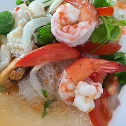 ยำวุ้นเส้นทะเล