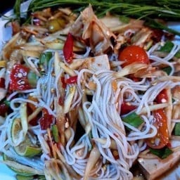 ตำซัว ปูปลาร้านัวร์ ไก่ยอ