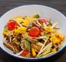 ยำไข่แดงเค็ม