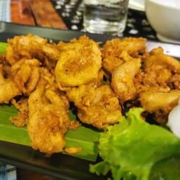 ไส้ตันทอดกระเทียม