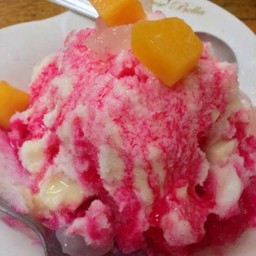 ปังเย็นน้ำแดง+นมข้น (มัน ลูกชิด)