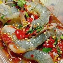 ยำกุ้งสด