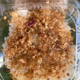 ข้าวเหนียวหน้าปลาแห้ง